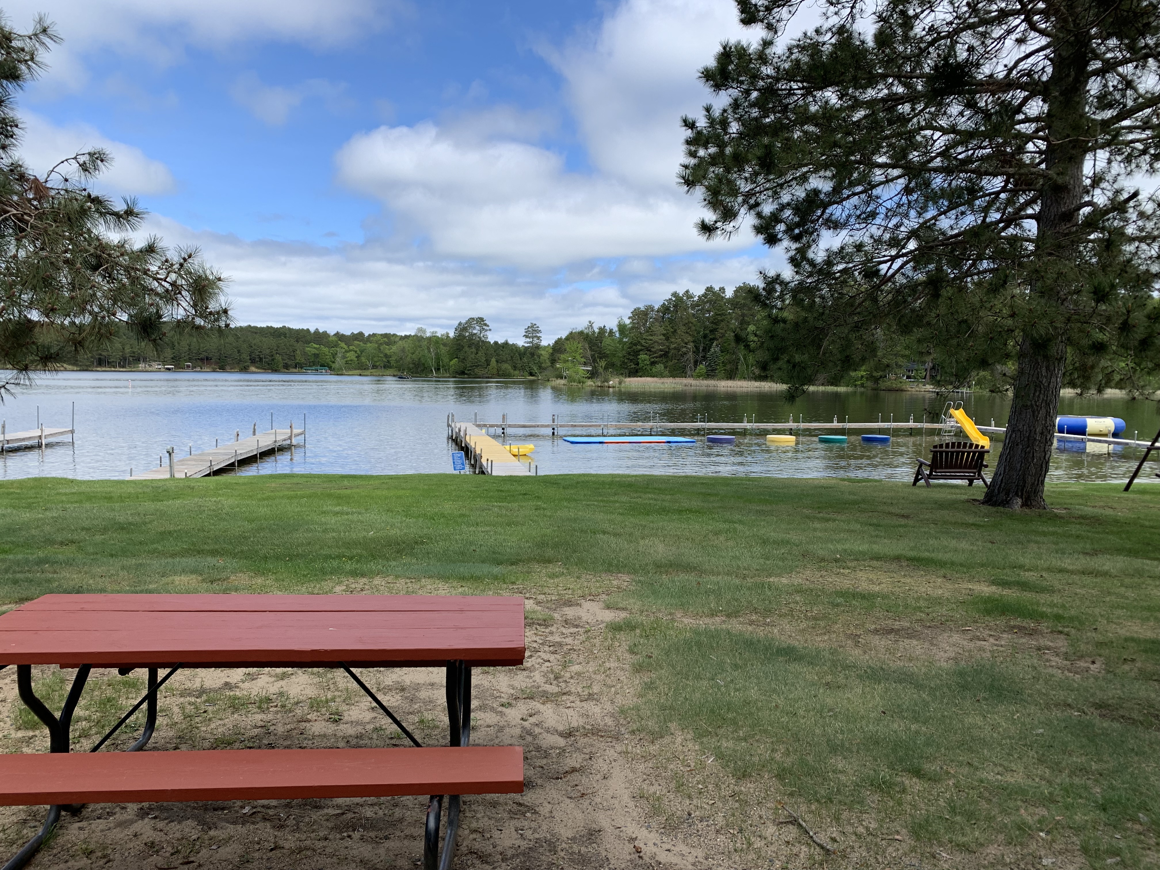 Lake_view_cabin_3.jpeg